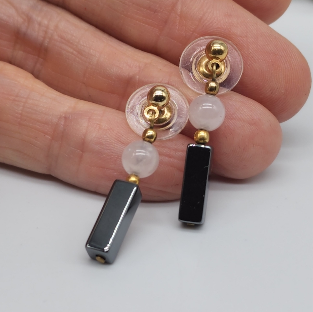 🔥10 for $30🔥 Vintage Jewelry Gold Studs Earrings Natural Rose Quartz Hematite